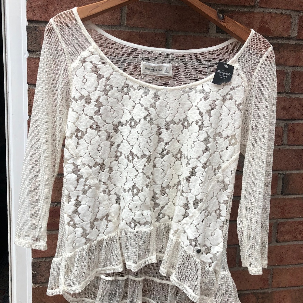 Top: A&F, Cream - size S *NEW*
